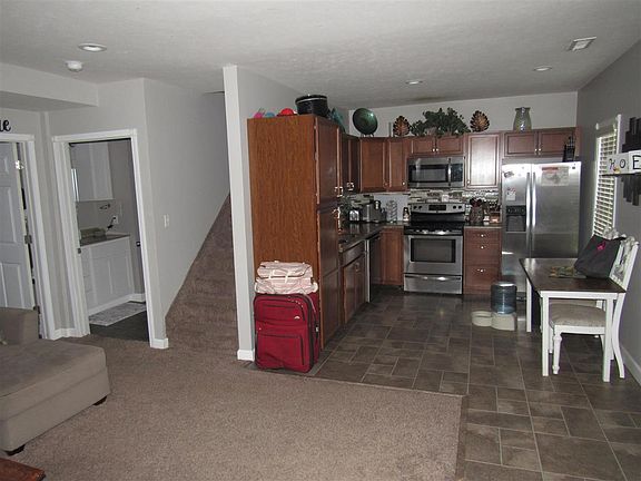 4th image of 116 S Denison Ave