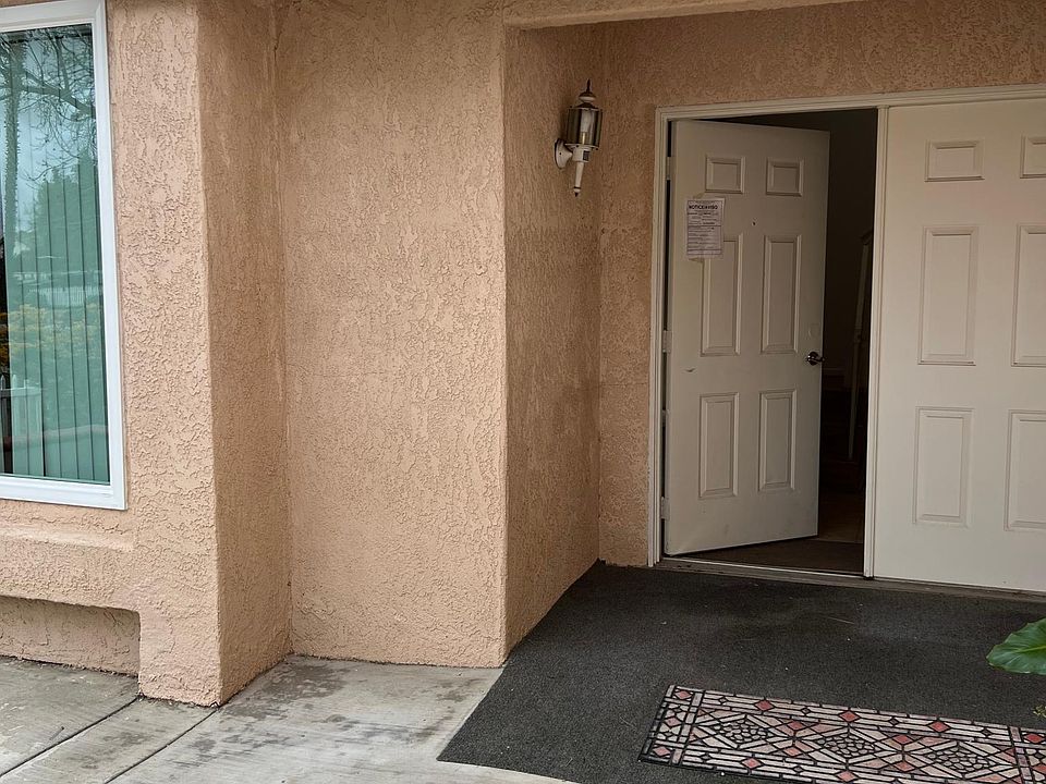 1st image of 25591 Bay Ave