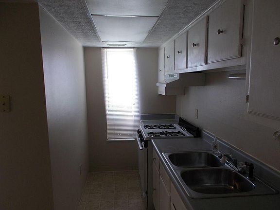 2nd image of 66 Merlin Dr
