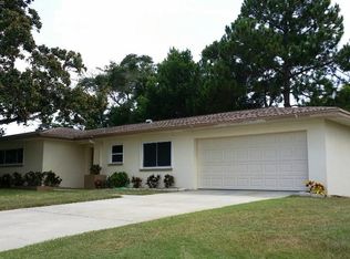 1938 Souvenir Dr, Clearwater, FL 33755