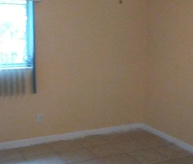 745 31st Ct NW — Photo 5