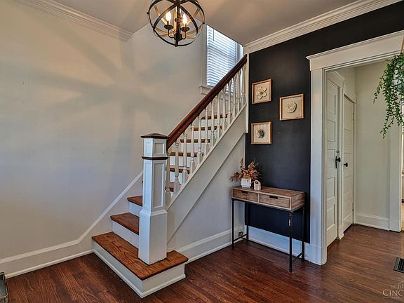 5th image of 3766 Floral Ave