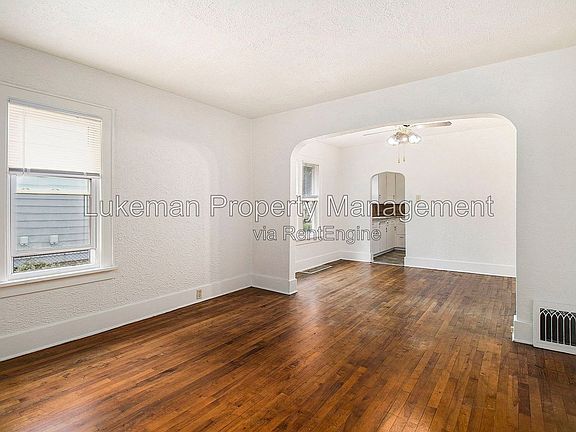 3rd image of 539 Gayle Ave