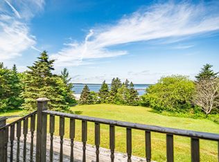 887 Sandy Point Rd, Shelburne, NS B0T 1W0