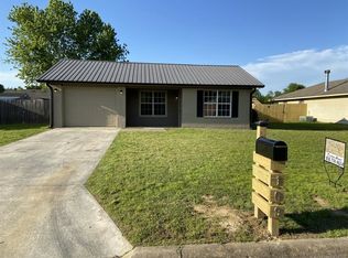 109 Saskatchewan Rd, Roland, OK 74954