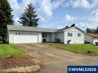 710 NE 5th St, Willamina, OR