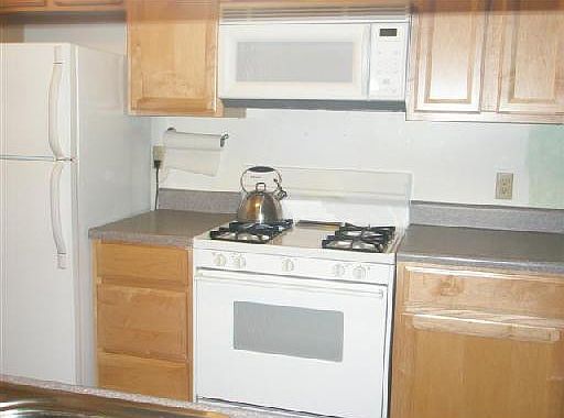 2nd image of 2655 Fenwick Ct Unit 2