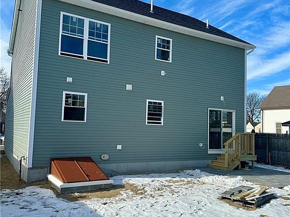 2nd image of 10 Dale Ave