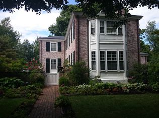 39 Chatham St, Brookline, MA 02446