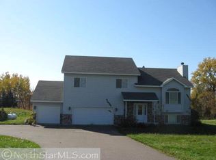 32854 Virginia Heights Dr, Cambridge, MN 55008