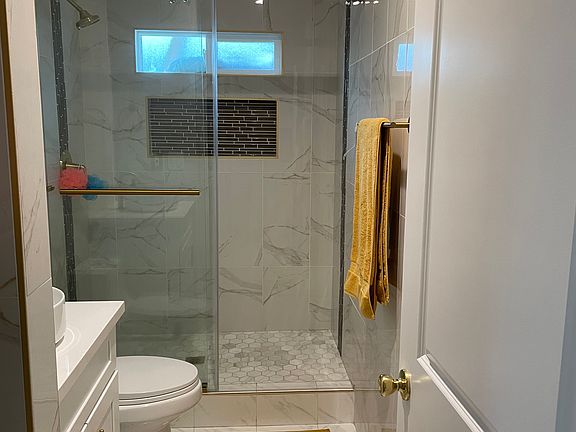 4th image of 2449 W Cherry Ave #A