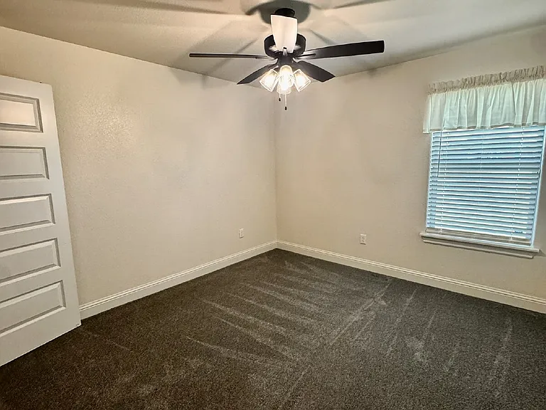 903 Lawlis Rd — Photo 11