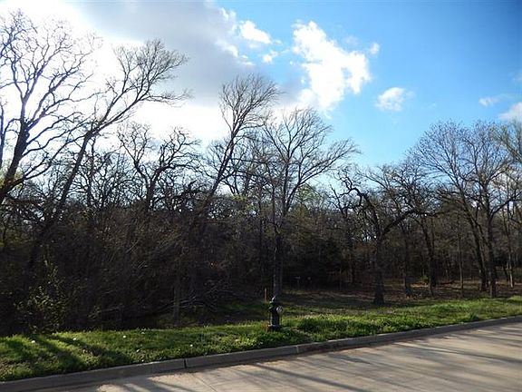 3rd image of 1695 Terra Bella Dr