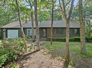 775 Lumbert Mill Rd, Marstons Mills, MA 02648