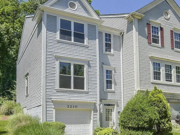 2230 Wimbledon Cir, Silver Spring, MD 20906