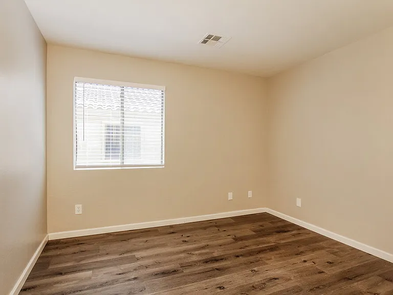 1044 S 239th Ln — Photo 13