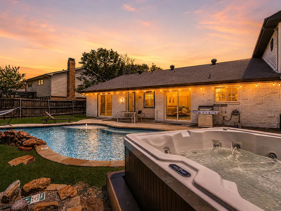 1205 Hillsdale Dr