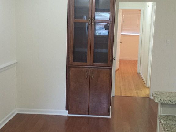 Dining are off kitchen
