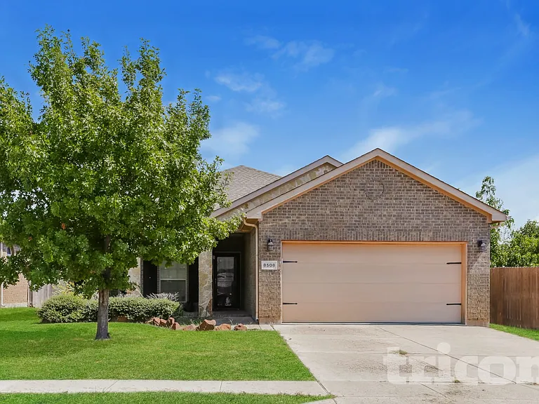 8508 Axis Deer Run — Photo 1
