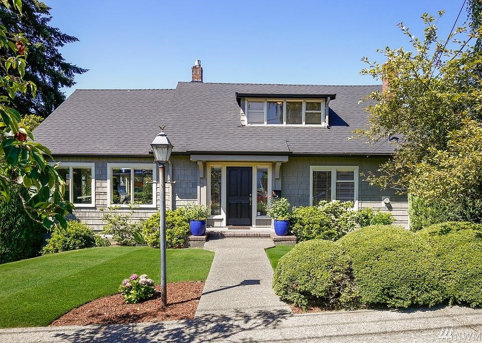 2nd image of 8811 38th Ave SW