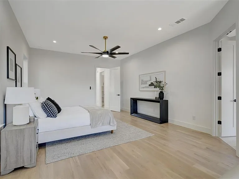 3720 Fairfax Ave — Photo 9