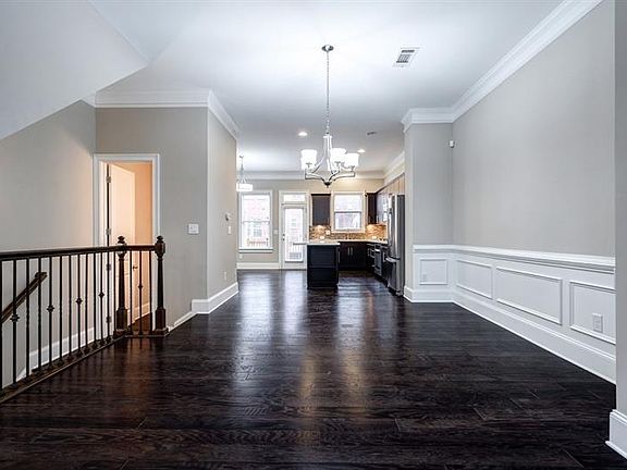 5th image of 3637 Brookleigh Ln
