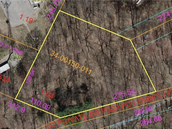 French Hill Rd NW, Dover, OH 44622