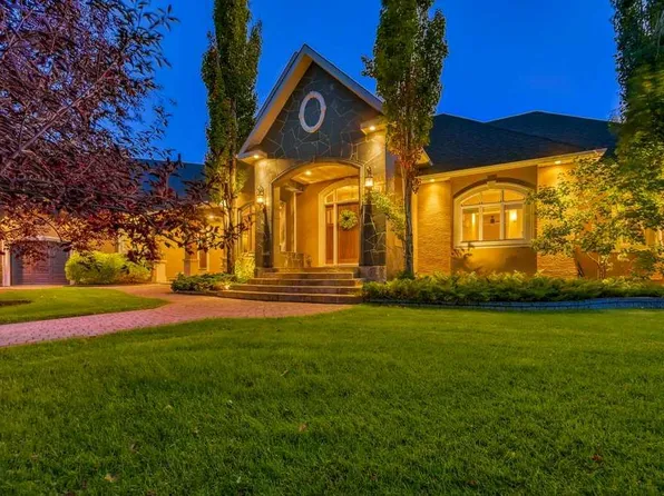 15 NE Welland Rise, Rocky View County, AB T3R 1L3