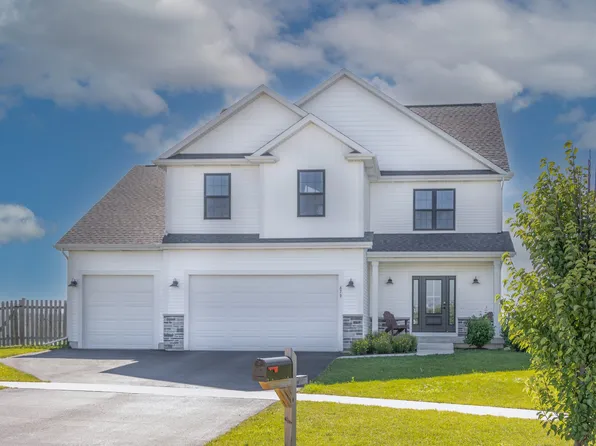 89 W Paw Paw Ave, Cortland, IL 60112