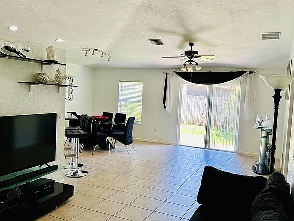 3rd image of 5949 Azalea Circle