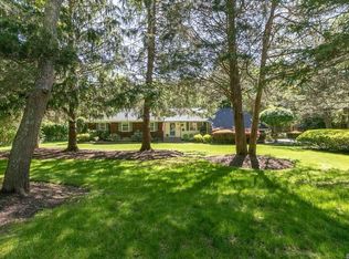 6 Tyler Rd, Smithtown, NY 11787