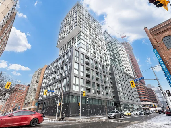 158 Front St E #1004, Toronto, ON M5A 0K9