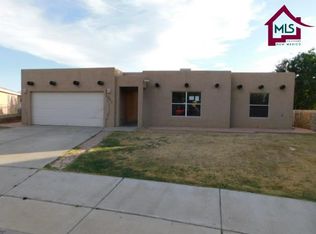 1055 Aguilera Ct, Las Cruces, NM 88007