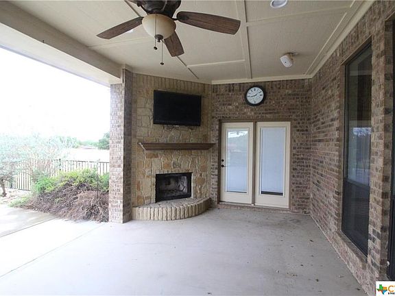 4th image of 1089 Hickory Dr