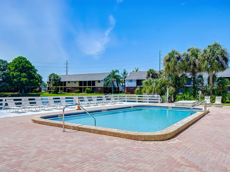 200 Country Club Dr #1505 — Photo 47