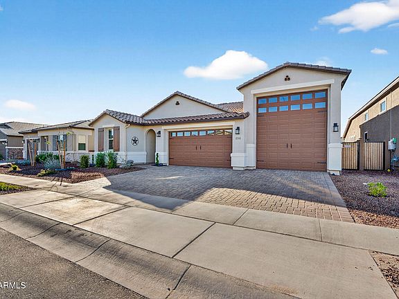 4th image of 17593 W BLUE SKY Drive