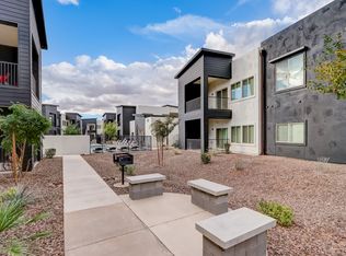 9160 N 67th Ave #221, Peoria, AZ 85345