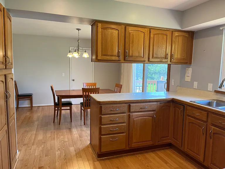33426 Harlan Dr — Photo 6