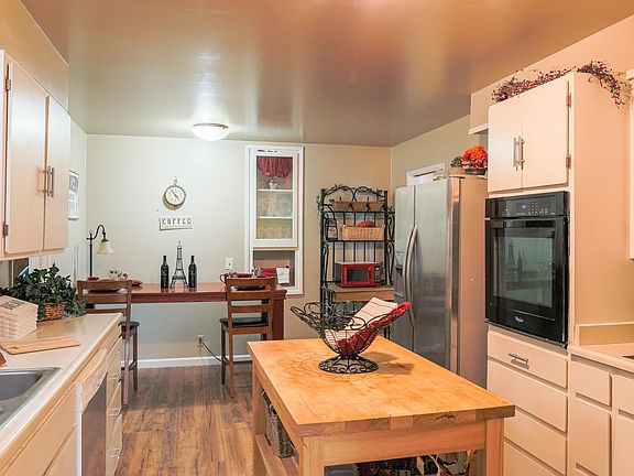 5th image of 2251 Taylor Ave