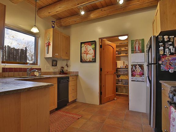 4th image of 630 Zuni St #11