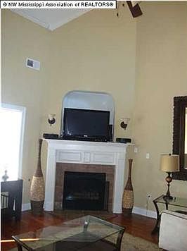 4th image of 118 Janey Dr