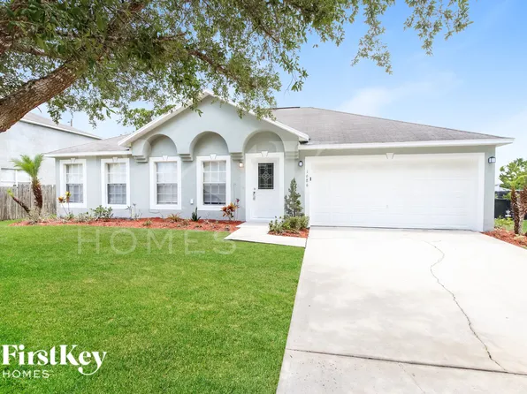 1686 Whiting St SE, Palm Bay, FL 32909