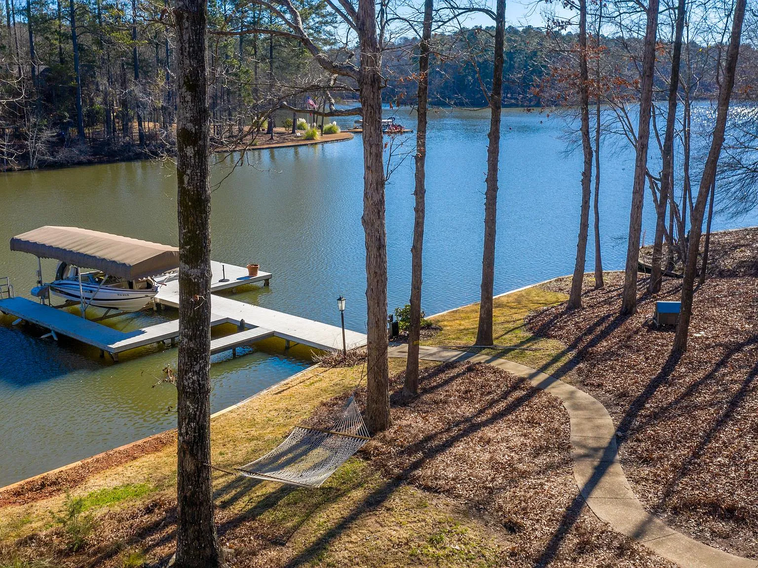 4 bed, 3738 sqft, $4,500 — Photo 3