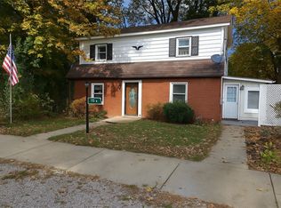 104 Pittsburgh Cir, Ellwood City, PA 16117