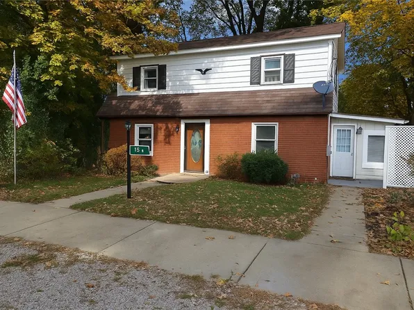 104 Pittsburgh Cir, Ellwood City, PA 16117