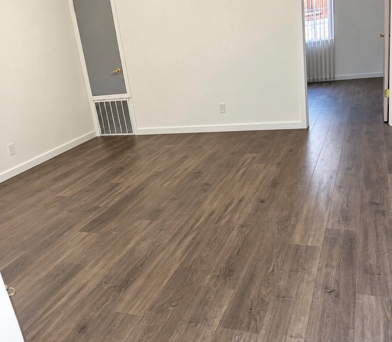 1 bed, 800 sqft, $2,400 — Photo 4