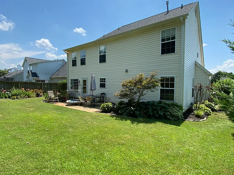 108 Fawnbrook Dr — Photo 24