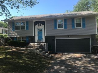 2316 E Beck Rd, Lindenhurst, IL 60046