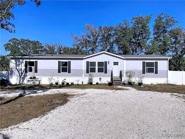 6723 S Redbird Ave, Lecanto, FL 34461