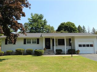 8236 Dexter Pkwy, Baldwinsville, NY 13027